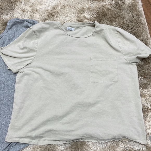 ARDENE BASICS/2 TEE’S - Picture 2 of 3